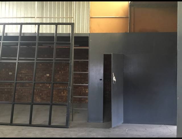 170M² WAREHOUSE TO LET IN WADEVILLE